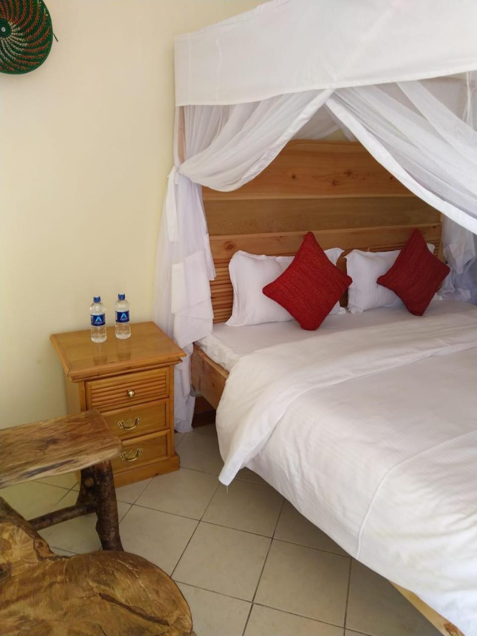 Machakos Suites Luxury Hotel Extérieur photo